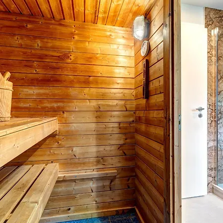 Duenenhaeuser Unserusedomde Ca80qm Mit Privater Sauna Und Kamin Parkplatz Direkt Am 7i3 Uckeritz