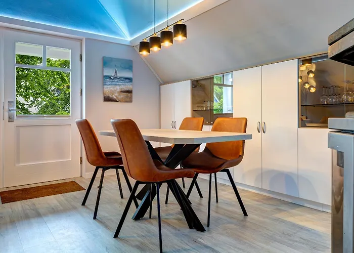 Duenenhaeuser Unserusedomde Ca80qm Mit Privater Sauna Und Kamin Parkplatz Direkt Am 7i3 * Ueckeritz