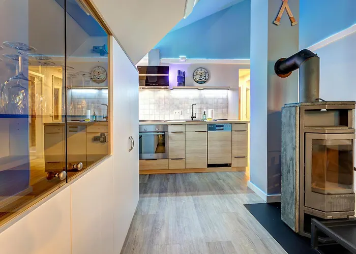 Duenenhaeuser Unserusedomde Ca80qm Mit Privater Sauna Und Kamin Parkplatz Direkt Am 7i3 Apartman