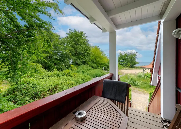 Duenenhaeuser Unserusedomde Ca80qm Mit Privater Sauna Und Kamin Parkplatz Direkt Am 7i3 Apartman